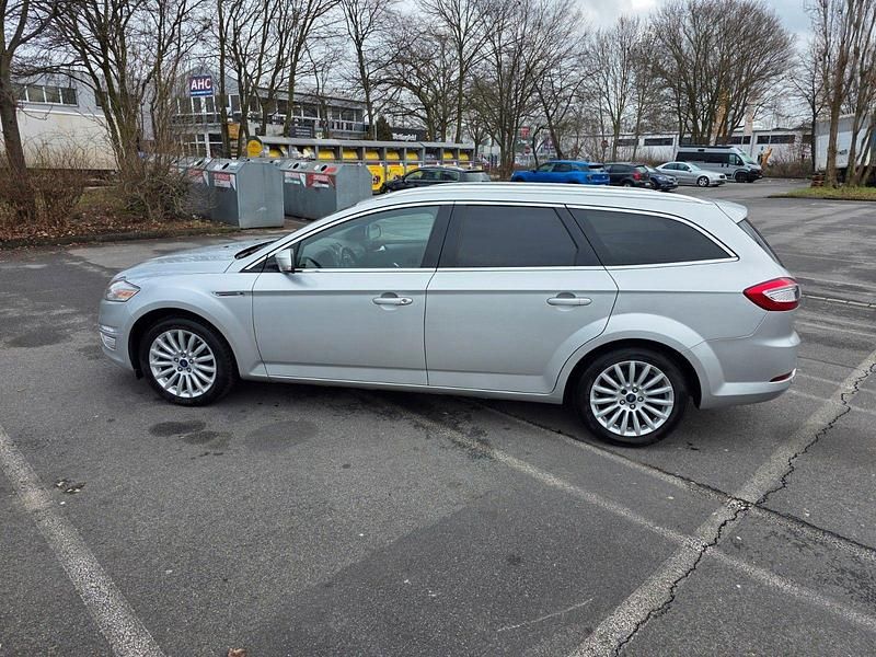 Gebraucht Ford Mondeo Titanium 163 PS (119 kW) 2014 Silber Kombi