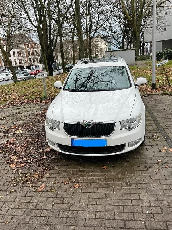 Gebraucht Skoda Octavia 170 PS (125 kW) 2010 Weiß Kombi
