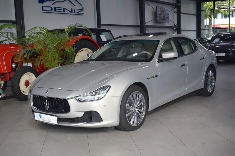 Beige Gebraucht 2016 Maserati Ghibli Coupé | 31.899 € (Fairer Preis) - Bild 1/3