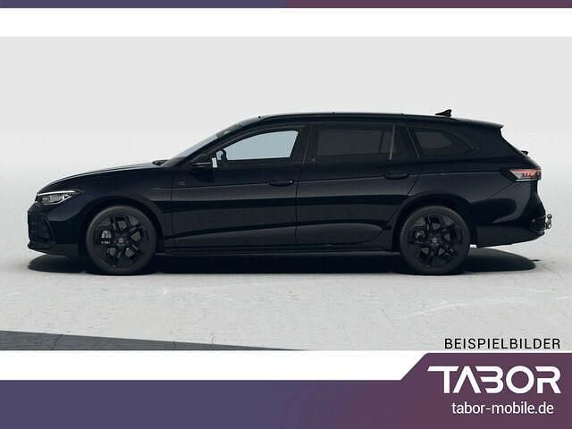 Gebraucht VW Passat R-line 193 PS (141 kW) 2024 Grenadillschwarz metallic Kombi
