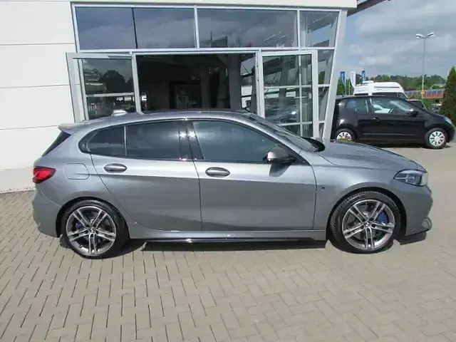 Gebraucht BMW M135 Comfort Edition 306 PS (225 kW) 2024 Grau Kleinwagen