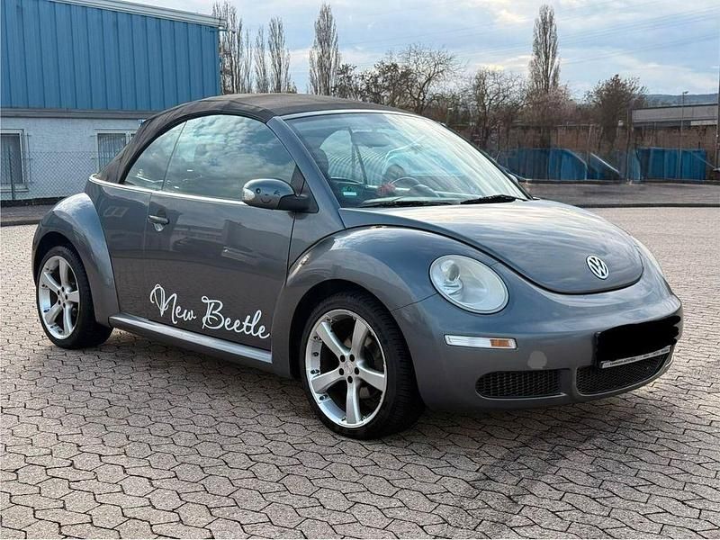 Gebraucht VW New Beetle 105 PS (77 kW) 2009 Grau Kleinwagen