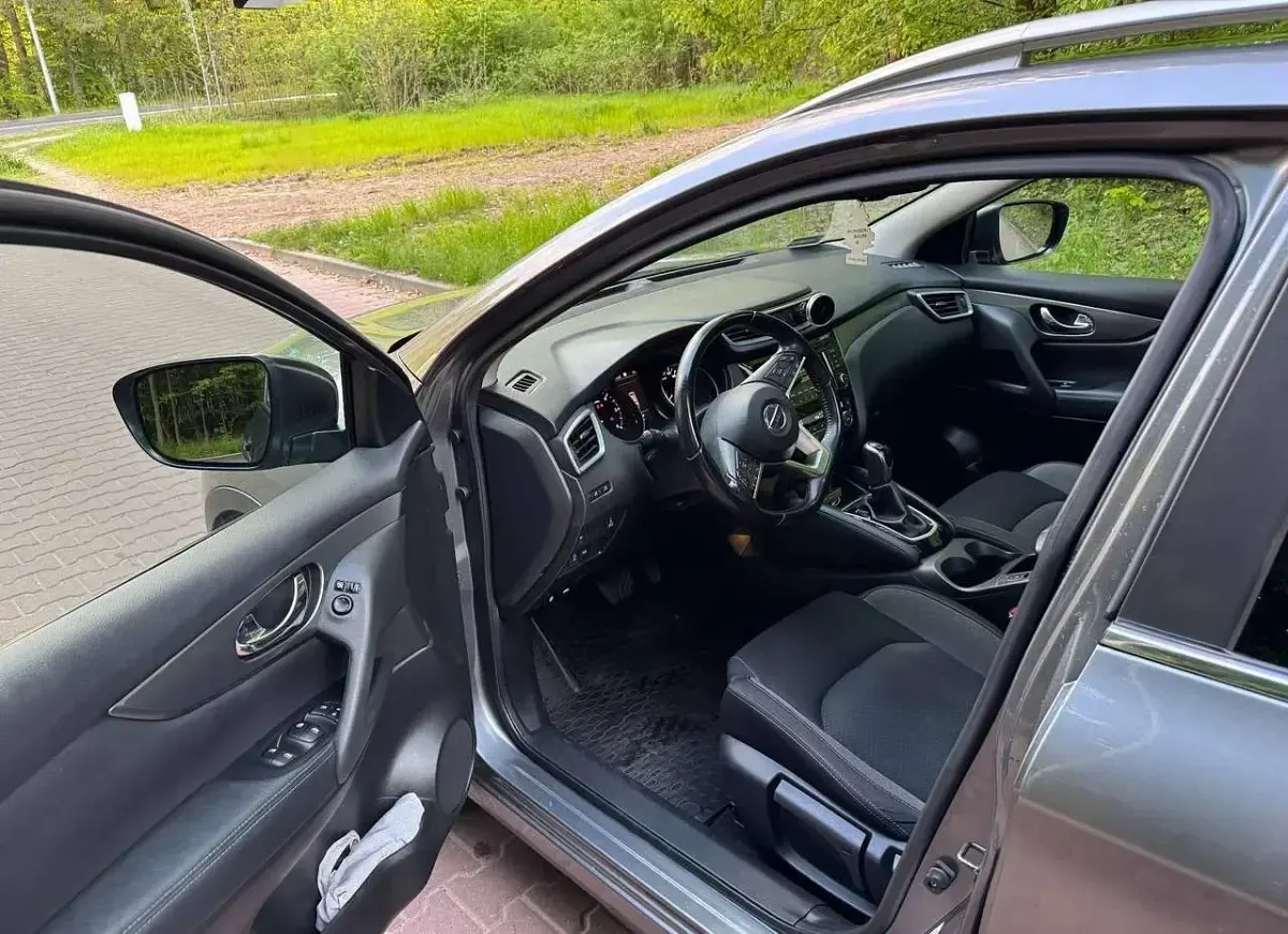 Gebraucht Nissan Qashqai N-Connecta 150 PS (110 kW) 2019 Grau SUV