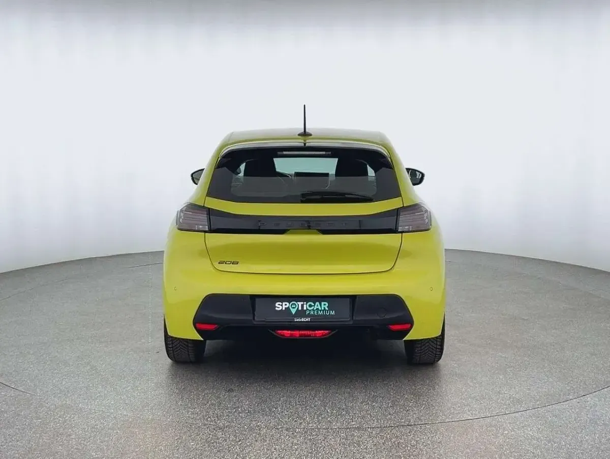 Gebraucht Peugeot 208 Active 75 PS (55 kW) 2024 Gelb Kleinwagen
