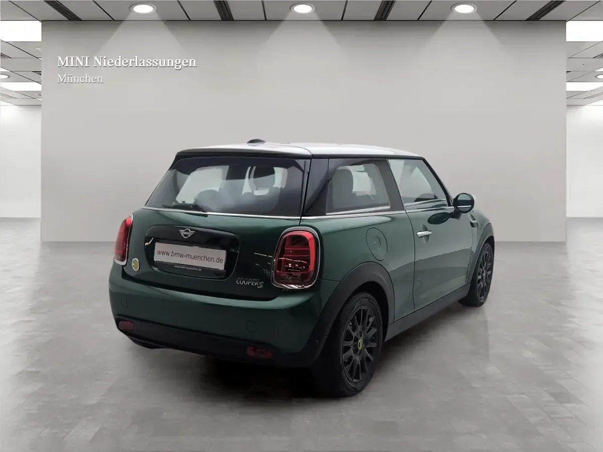 Gebraucht Mini Cooper SE 135 kW (184 PS) 2023 Grün Kleinwagen