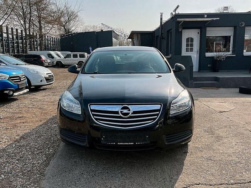 Gebraucht Opel Insignia Edition 116 PS (85 kW) 2009 Schwarz Limousine