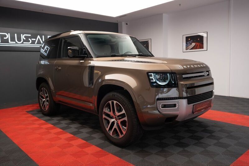 Gold Gebraucht 2023 Land Rover Defender Dynamic SUV | 70.100 € (Fairer Preis) - Bild 1/4