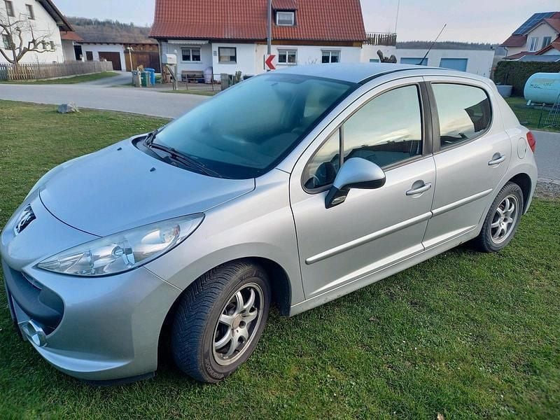 Silber Gebraucht 2007 Peugeot 207 Kleinwagen | 999 € (Superpreis) - Bild 1/3
