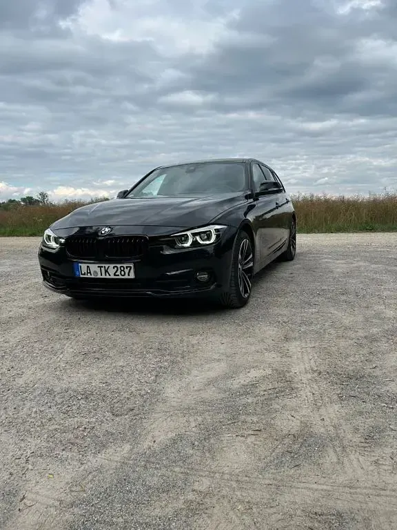Gebraucht BMW 320 M Sport 190 PS (139 kW) 2018 Schwarz Kombi