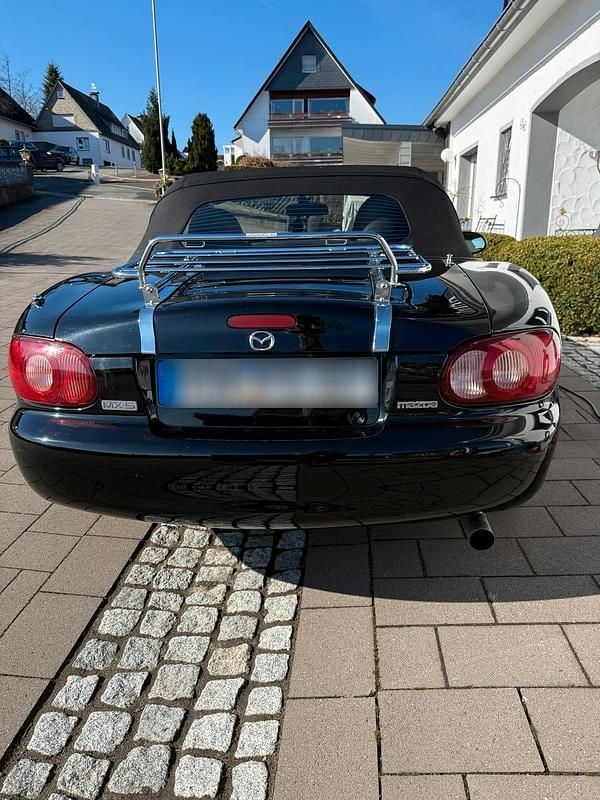 Gebraucht Mazda MX5 110 PS (80 kW) 2001 Schwarz Cabrio