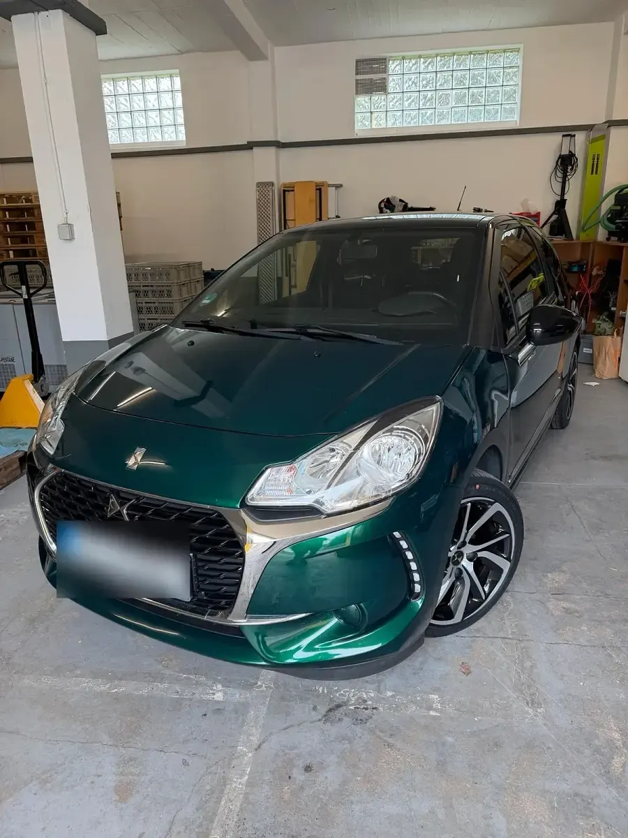 Gebraucht Citroën DS3 82 PS (60 kW) 2017 Grün Kleinwagen