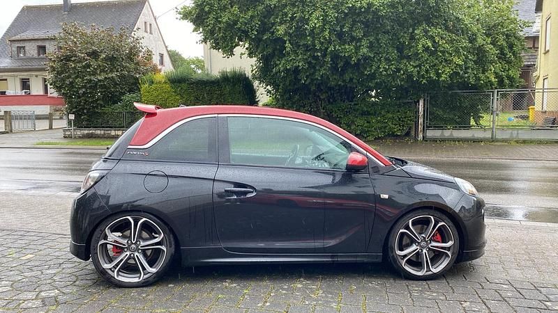 Gebraucht Opel Adam S 150 PS (110 kW) 2016 Schwarz Kleinwagen