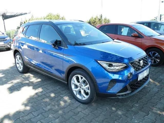 Gebraucht Seat Arona FR 110 PS (80 kW) 2022 Saphirblaumitternachtsschwarz (metallic) SUV