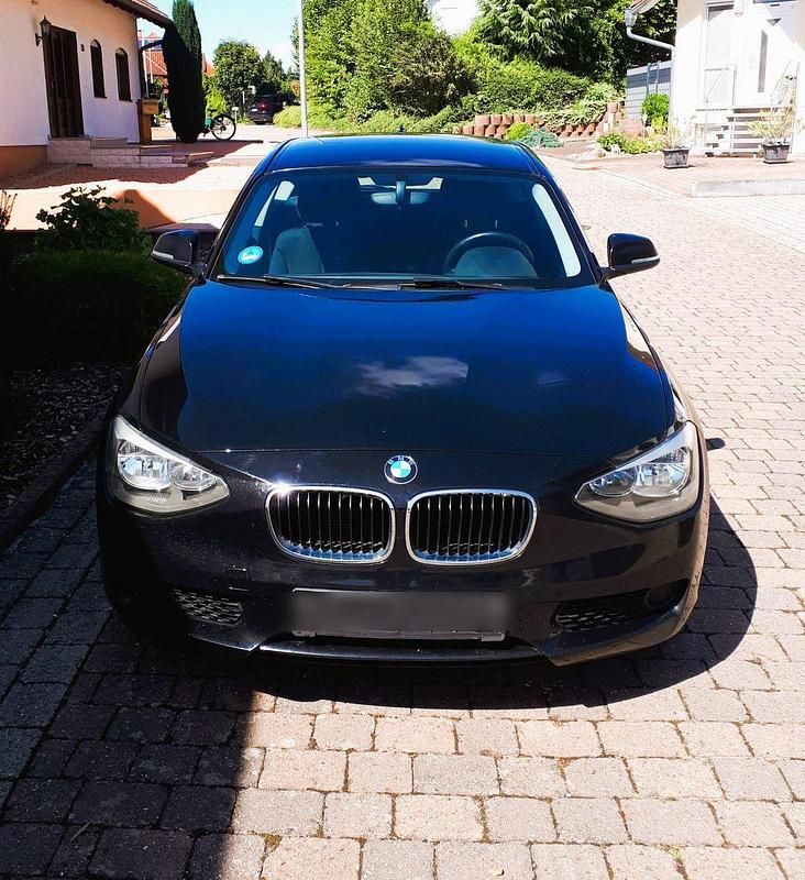 Gebraucht BMW 114 95 PS (69 kW) 2014 Grau Kleinwagen