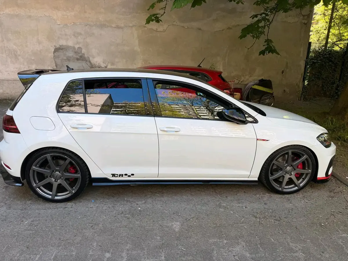 Second-hand VW Golf VII GTI 289 CP (212 kW) 2019 Alb Berlinǎ