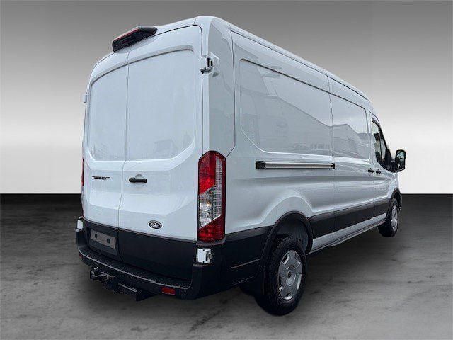 Neu Ford Transit Trend 131 PS (96 kW) 2025 Weiß Pickup