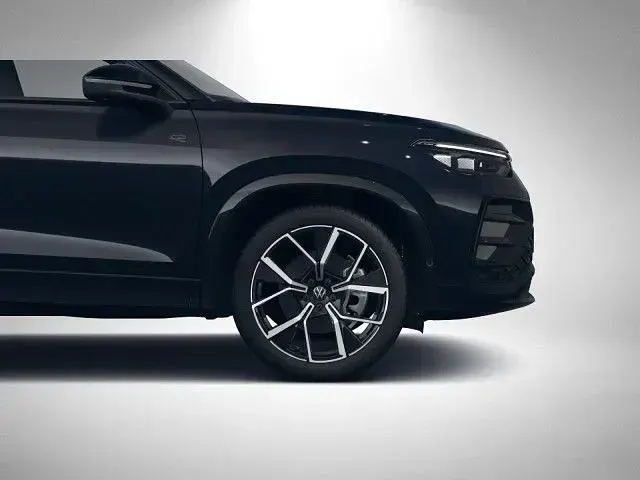 Gebraucht VW Tayron R-line 265 PS (194 kW) 2025 Schwarz SUV