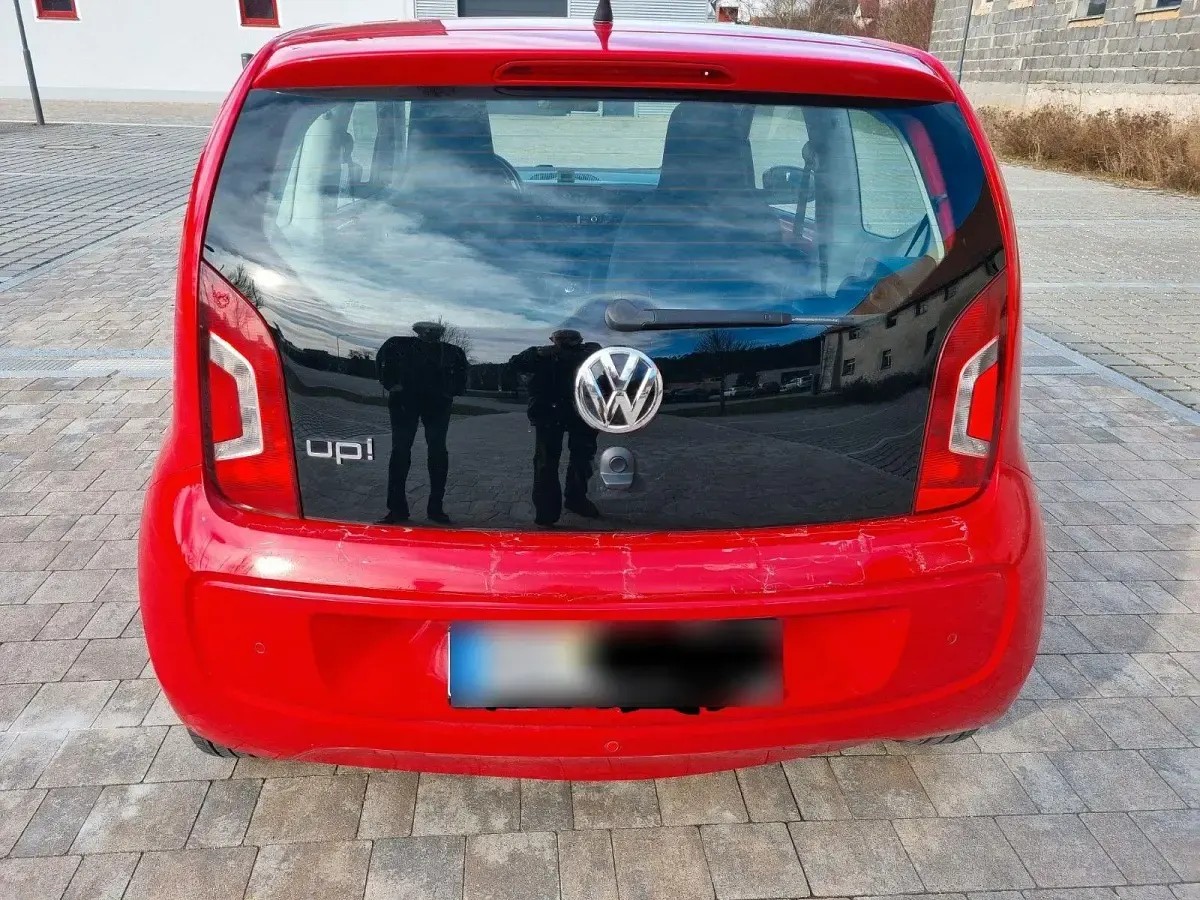 Używany VW up! 60 KM (44 kW) 2012 Czerwony Hatchback