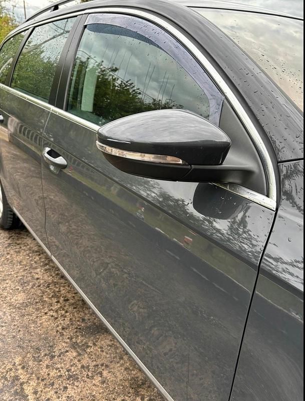 Gebraucht VW Passat 150 PS (110 kW) 2014 Andere farben Kombi