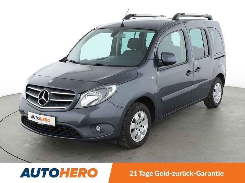 Grau Gebraucht 2019 Mercedes Citan 112 Edition Kombi | 16.790 € - Bild 1/3