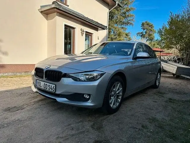 Gebraucht BMW 316 136 PS (100 kW) 2013 Grau Limousine