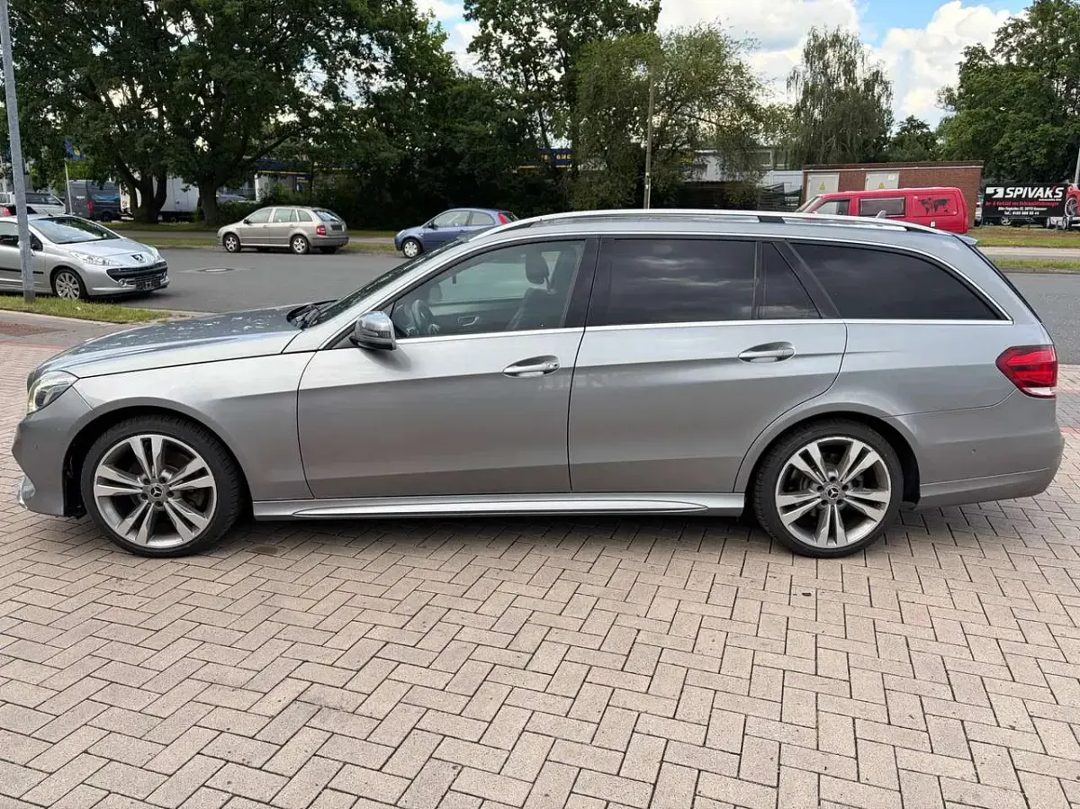 Gebraucht Mercedes E250 204 PS (150 kW) 2014 Palladiumsilber  metalliclack Kombi