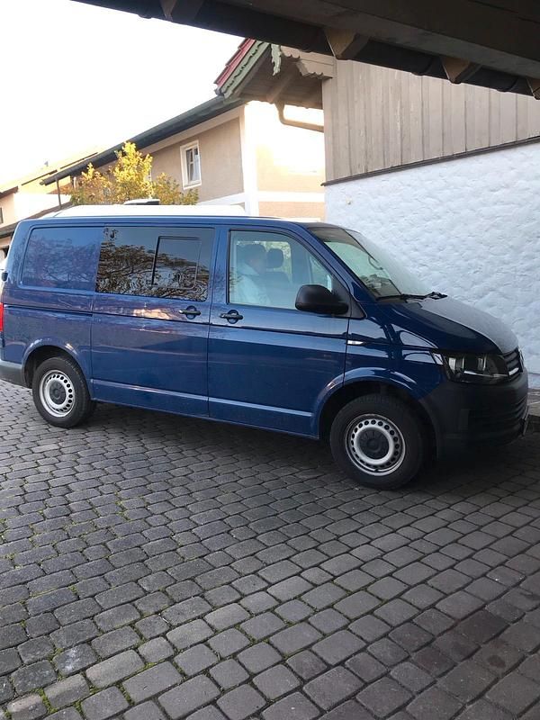 Blau Gebraucht 2019 VW T6.1 Van | 22.800 € (Teuer) - Bild 1/4
