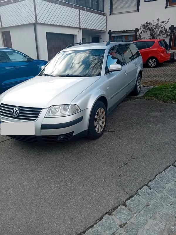 Gebraucht VW Passat 131 PS (96 kW) 2003 Silber Kombi