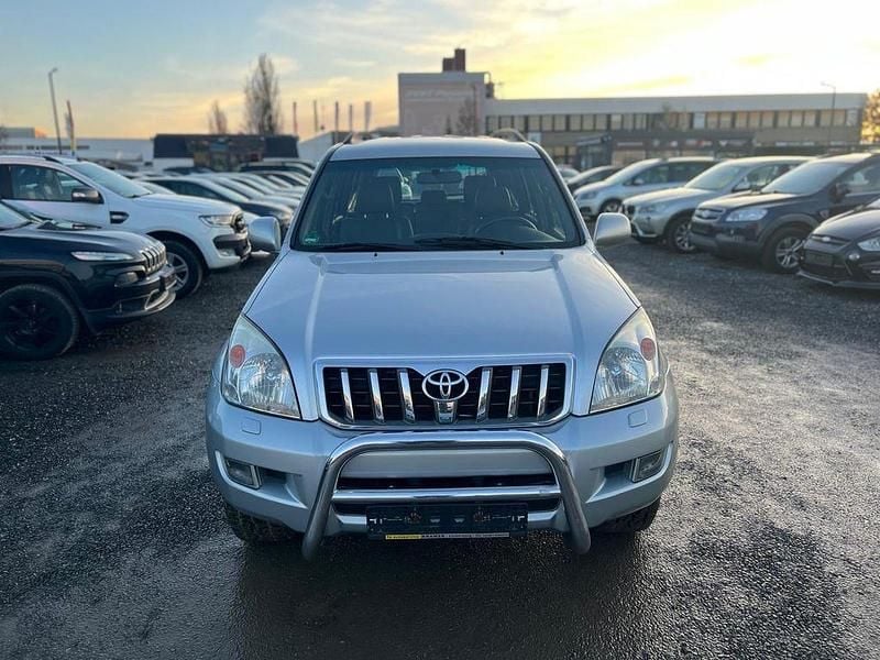 Silber Gebraucht 2005 Toyota Land Cruiser SUV | 12.500 € - Bild 1/4