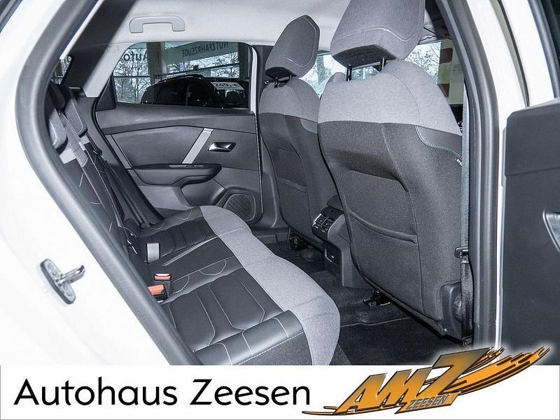 Gebraucht Citroën C4 PureTech 131 PS (96 kW) 2023 Weiß Limousine