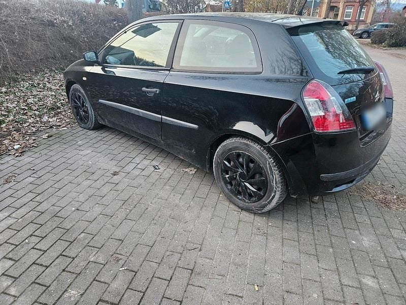 Gebraucht Fiat Stilo 103 PS (75 kW) 2003 Schwarz Kleinwagen