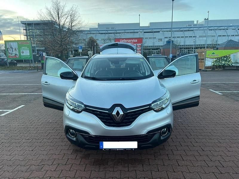 Silber Gebraucht 2018 Renault Kadjar SUV | 9.500 € (Superpreis) - Bild 1/4