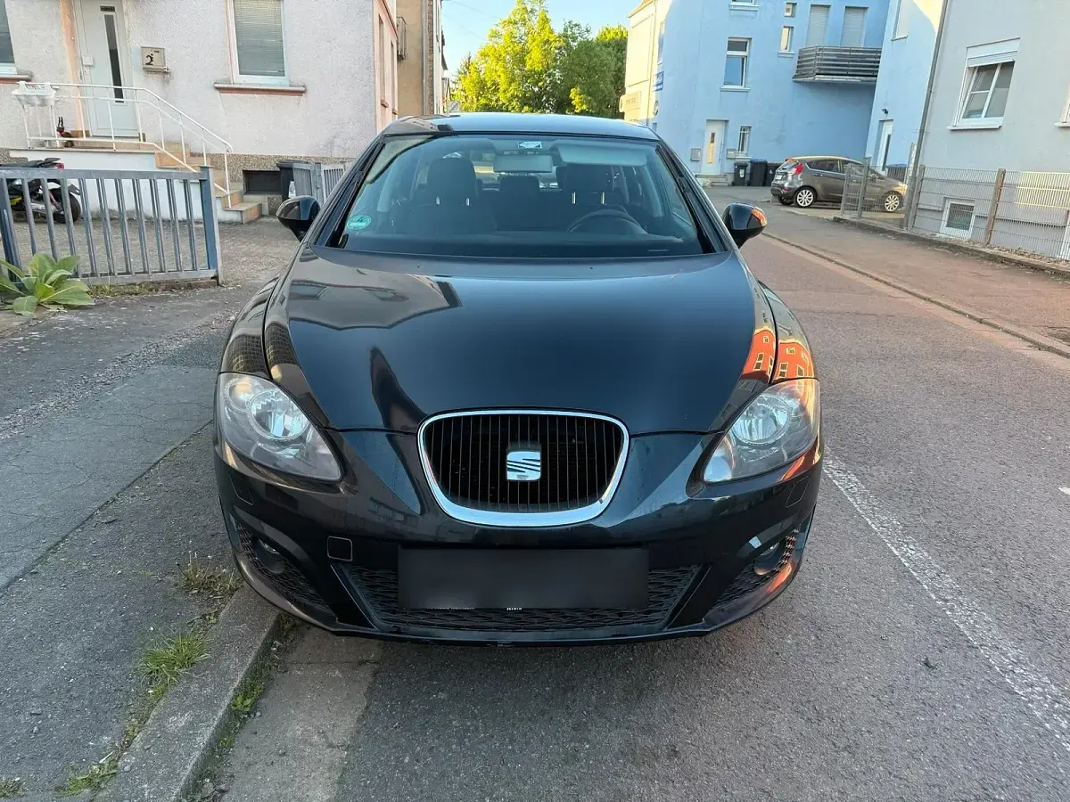 Usata Seat Leon Copa 105 CV (77 kW) 2011 Nero Utilitaria