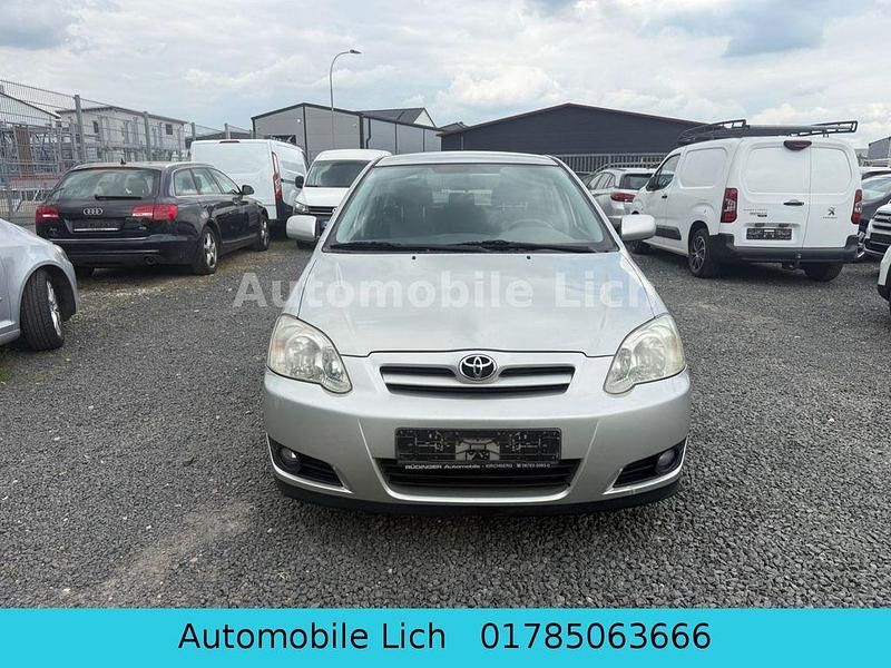 Usado Toyota Corolla Edition 97 HP (71 kW) 2006 Prateado Sedan