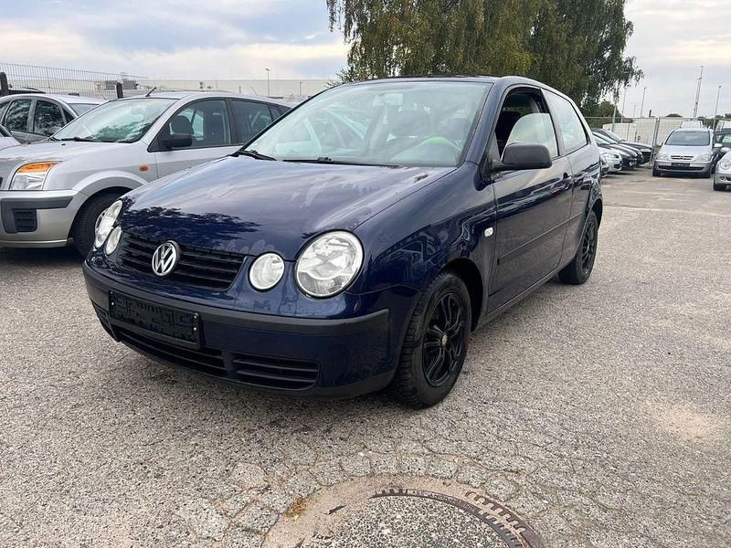 Gebraucht VW Polo Basis 64 PS (47 kW) 2003 Blau Kleinwagen