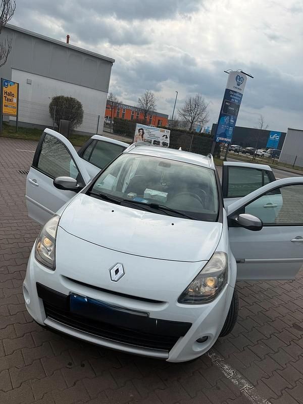 Gebraucht Renault Clio GrandTour 110 PS (80 kW) 2012 Weiß Kombi