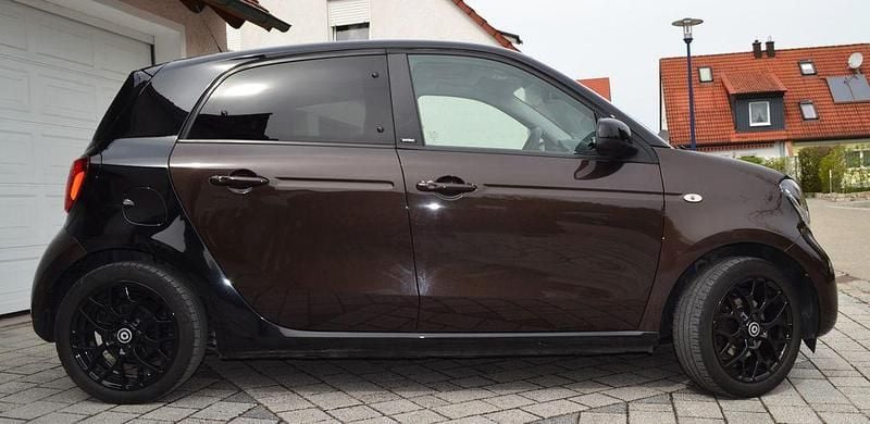 Usado Smart ForFour 90 HP (66 kW) 2018 Castanho Citadino