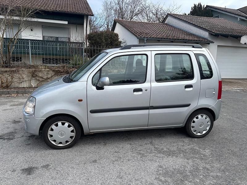Gebraucht Opel Agila 75 PS (55 kW) 2001 Silber Van / Kleinbus