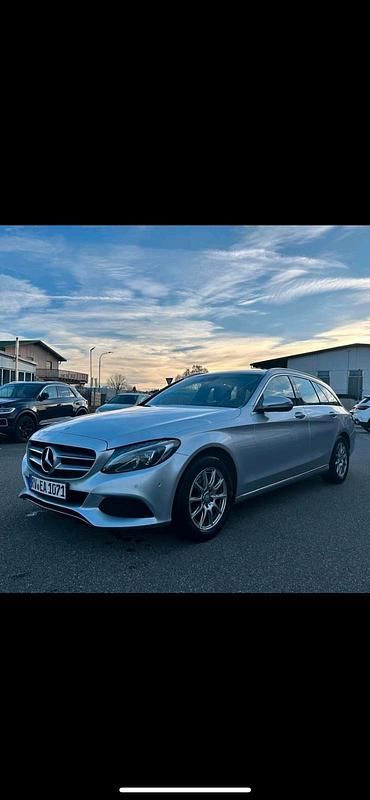 Silber Gebraucht 2016 Mercedes C220 Kombi | 15.000 € (Etwas zu teuer) - Bild 1/4