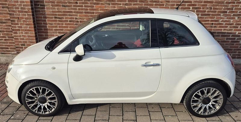 Gebraucht Fiat 500 Lounge 86 PS (63 kW) 2011 Weiß Kleinwagen