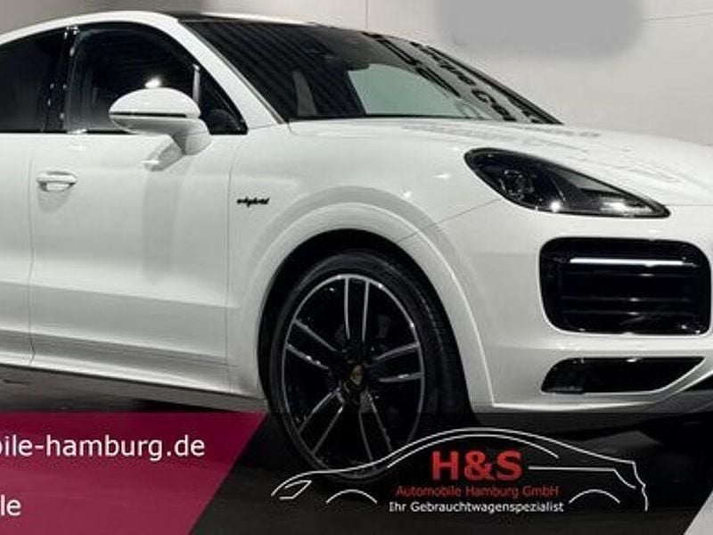 Weiss Gebraucht 2022 Porsche Cayenne SUV | 74.400 € (Etwas zu teuer) - Bild 1/4
