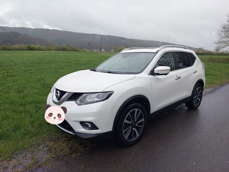 Weiß Gebraucht 2016 Nissan X-Trail Tekna SUV | 14.200 € (Fairer Preis) - Bild 1/4