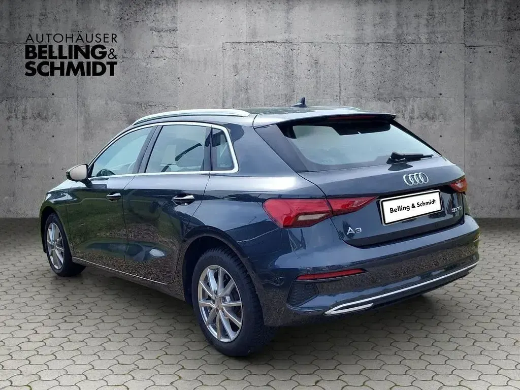 Gebraucht Audi A3 Advanced 116 PS (85 kW) 2021 Grau Limousine
