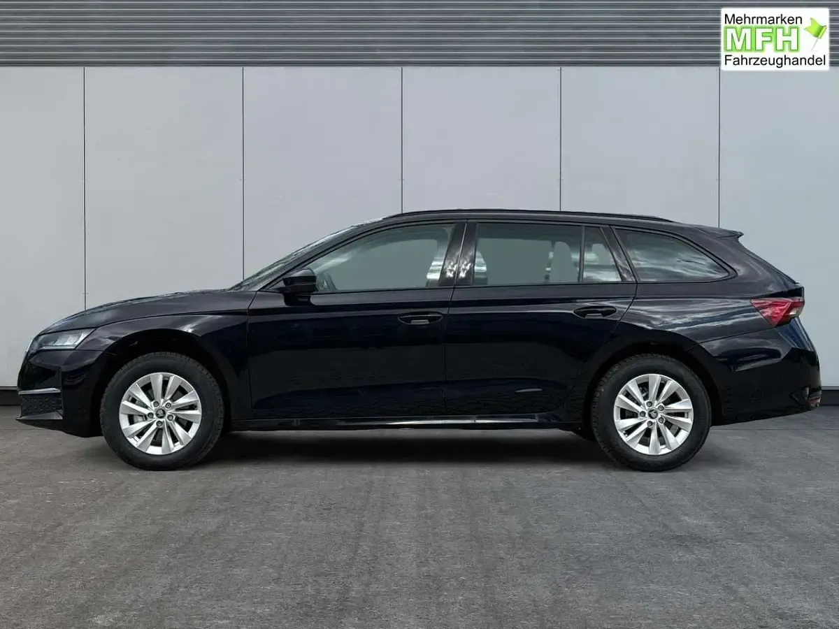 Neu Skoda Octavia Selection 150 PS (110 kW) 2025 Schwarz Kombi