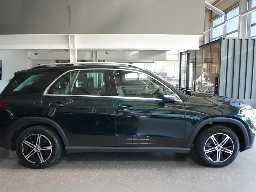 Gebraucht Mercedes GLE300 245 PS (180 kW) 2020 Smaragdgruen  metalliclack SUV