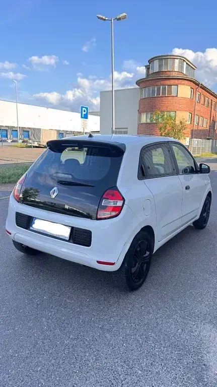 Gebraucht Renault Twingo Experience 69 PS (50 kW) 2016 Weiß Kleinwagen