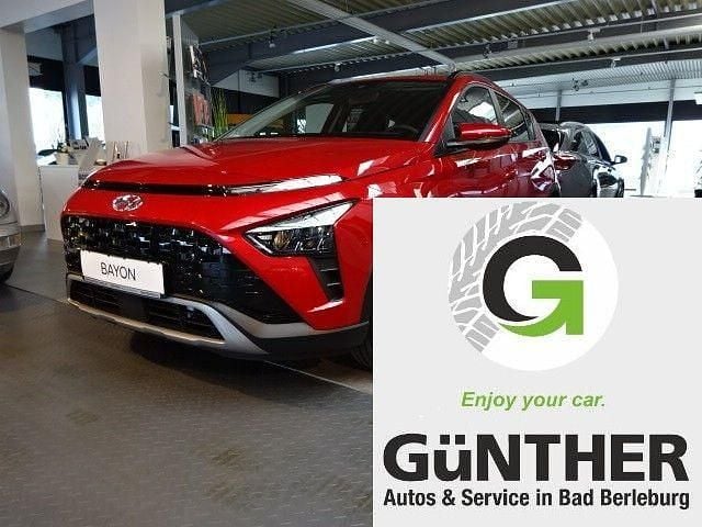 Dragon red (rot) Gebraucht 2024 Hyundai Bayon Trend SUV | 21.880 € (Fairer Preis) - Bild 1/4