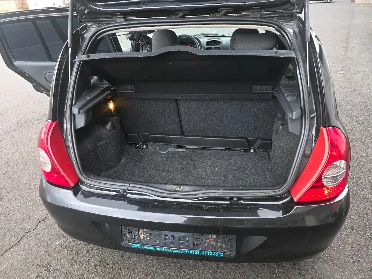 Gebraucht Renault Clio II 75 PS (55 kW) 2007 Schwarz Limousine