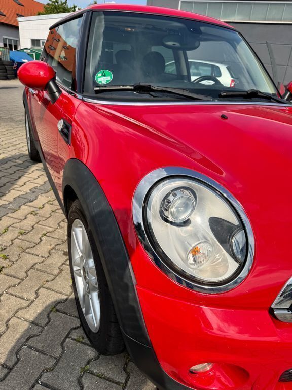 Rot Gebraucht 2011 Mini Cooper Kleinwagen | 5.390 € (Superpreis) - Bild 1/4