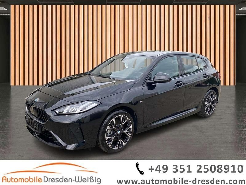 Black sapphire Gebraucht 2024 BMW 120 M Sport Kleinwagen | 31.890 € (Superpreis) - Bild 1/3